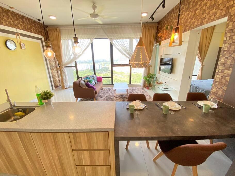 Southkey Mosaic Cozy Netflix 1-4 Pax Apartemen