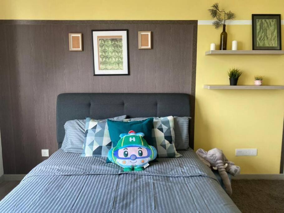 Southkey Mosaic Cozy Netflix 1-4 Pax Apartemen *
