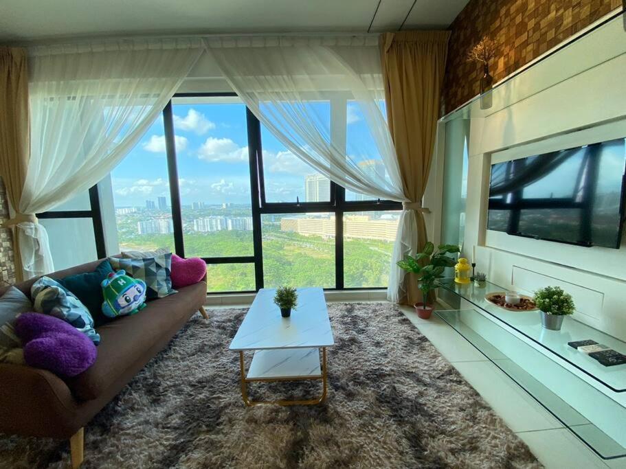 Southkey Mosaic Cozy Netflix 1-4 Pax Apartemen *