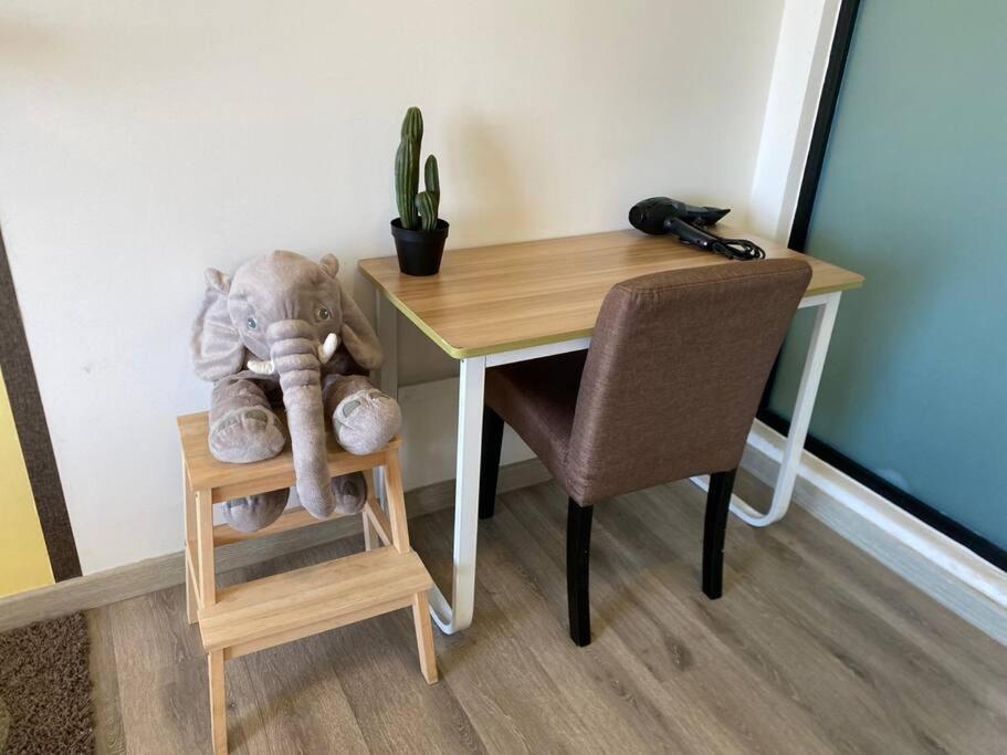 Southkey Mosaic Cozy Netflix 1-4 Pax
